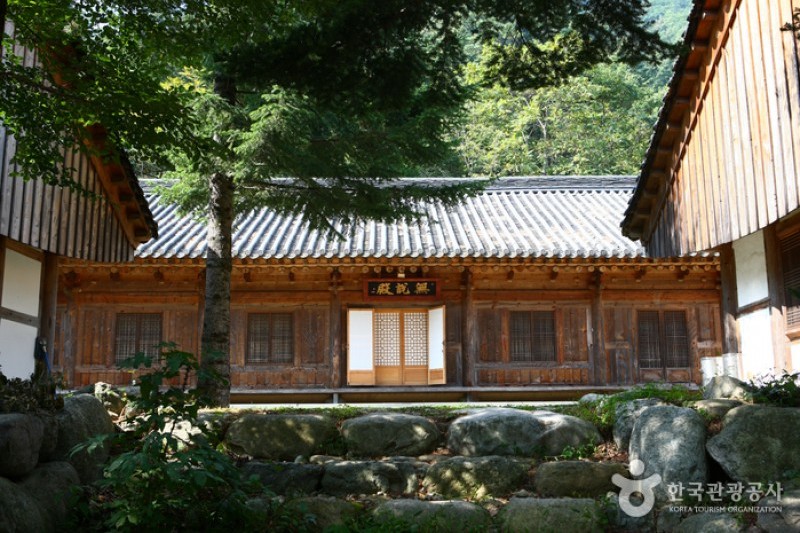 Baekdamsa Temple  (18/20)