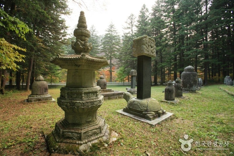 Woljeongsa Temple  (11/51)