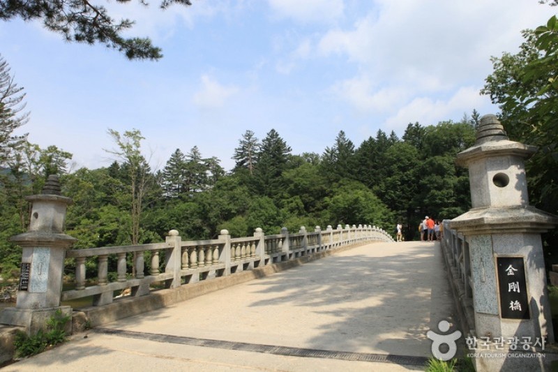 Woljeongsa Temple  (20/51)