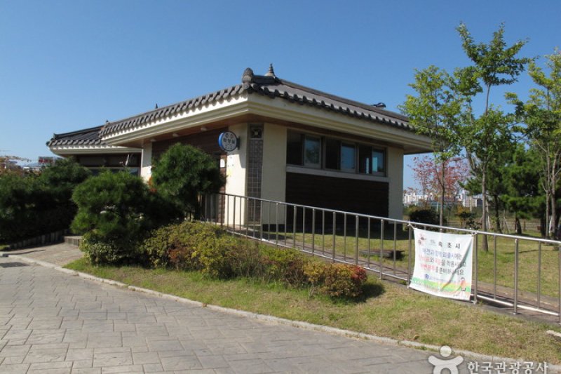 Cheongchoho Lake  (2/18)