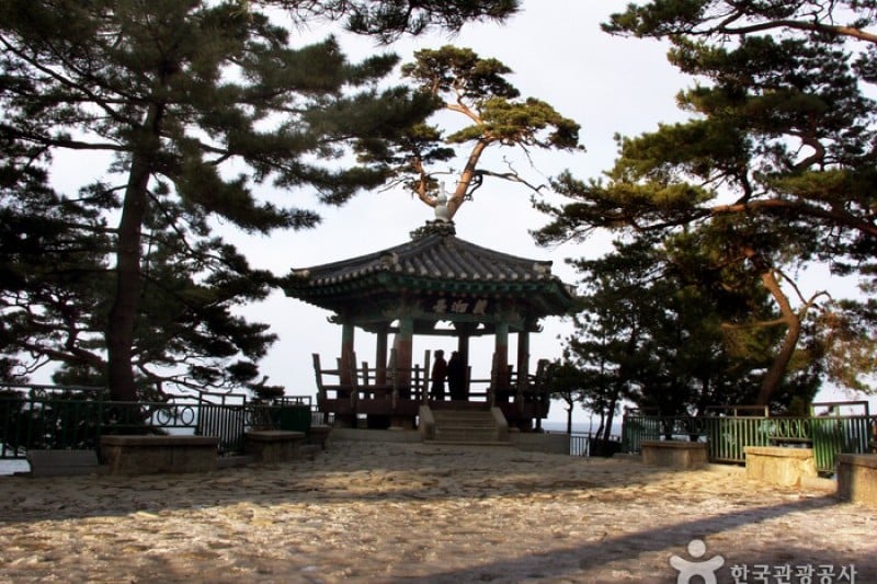 Uisangdae Pavilion  (1/7)