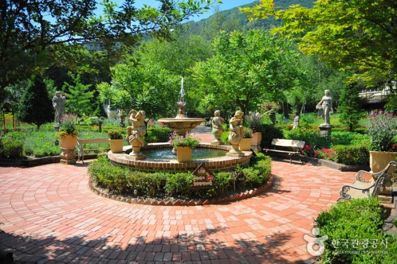 Herbnara Farm  (10/11)