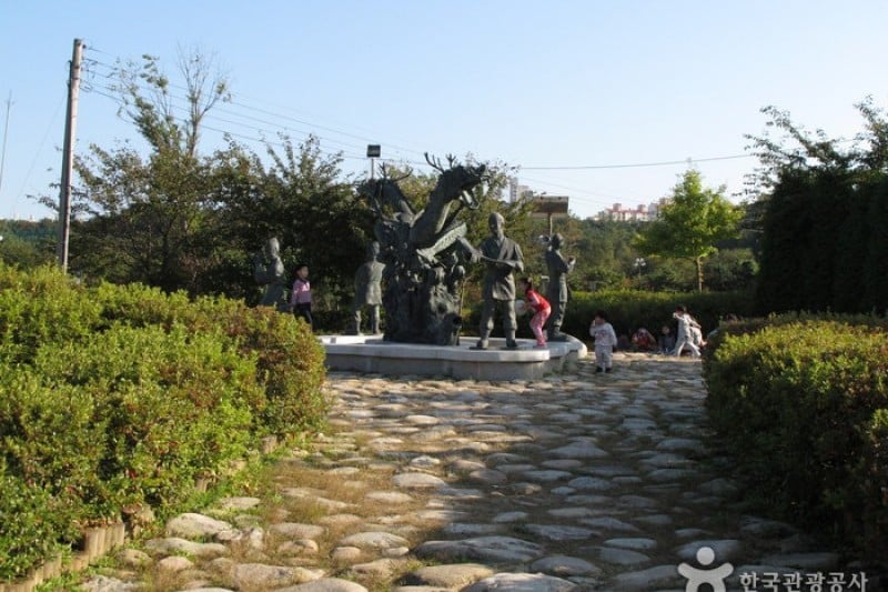 Yeongnangho Lake  (4/22)