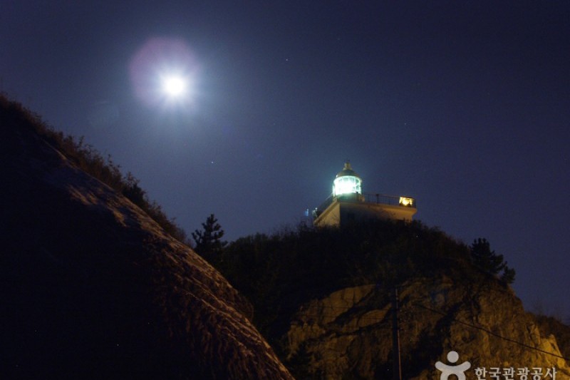 Sokcho Lighthouse Observatory  (1/5)