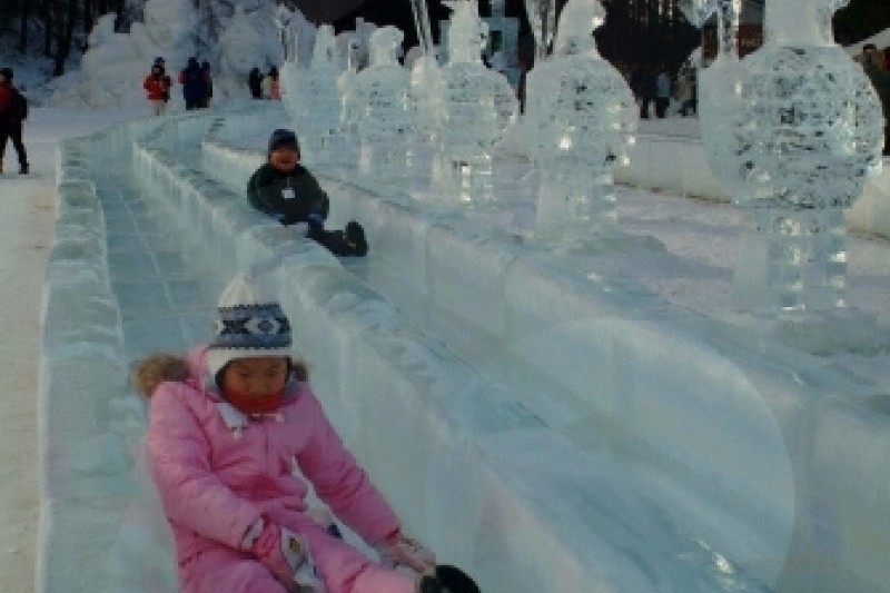 Daegwallyeong Snow Festival  (9/32)