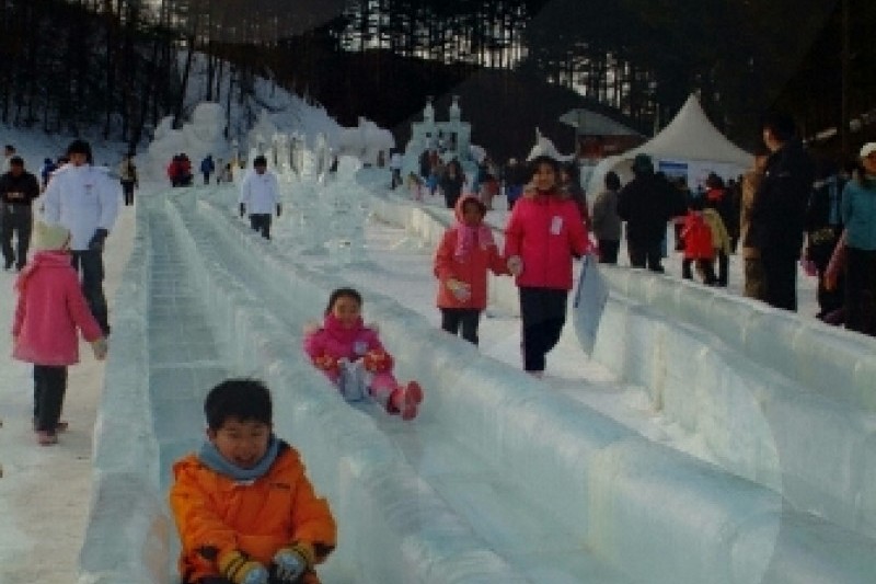 Daegwallyeong Snow Festival  (10/32)