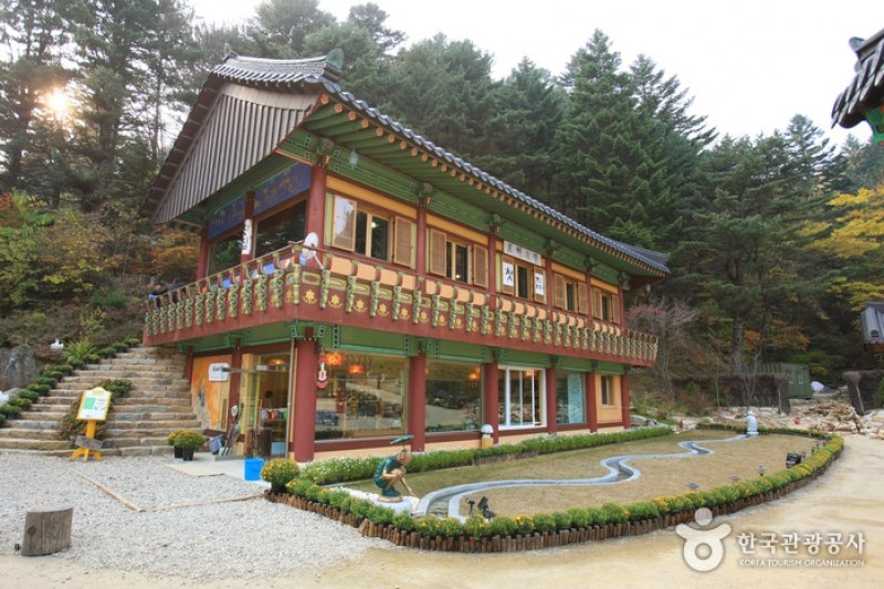 Sangwonsa Temple  (2/21)