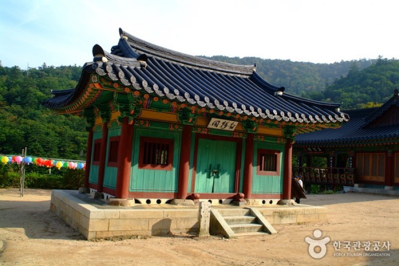 Sangwonsa Temple  (16/21)