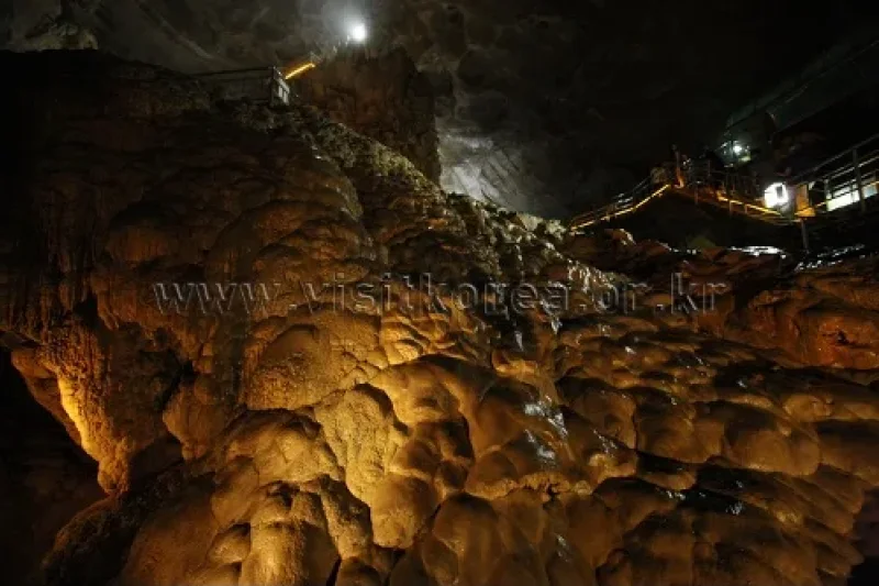 Hwanseongul Cave 