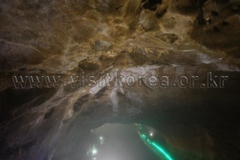 Hwanseongul Cave 