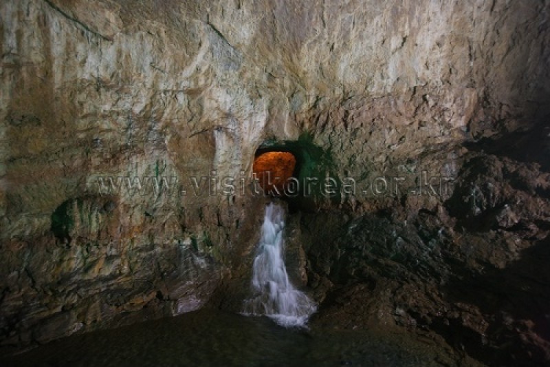 Hwanseongul Cave 
