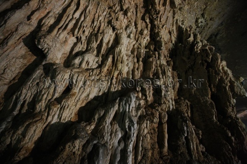 Hwanseongul Cave 