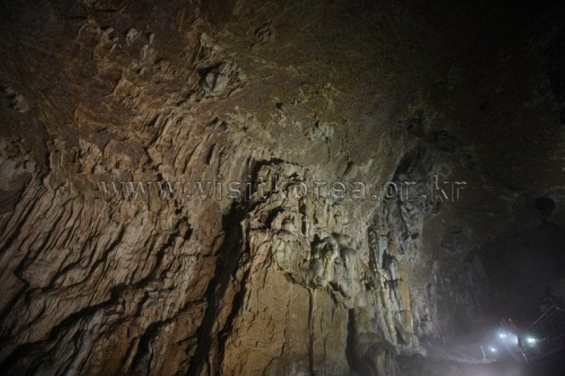 Hwanseongul Cave 