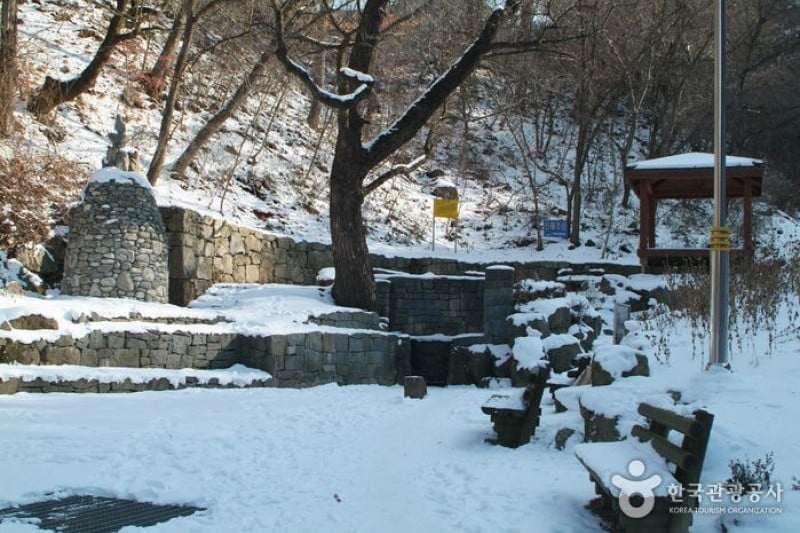 Bangdong Mineral Spring  (1/4)