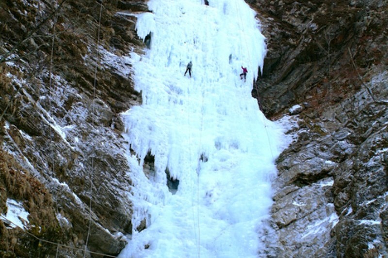Gugok Falls  (1/16)