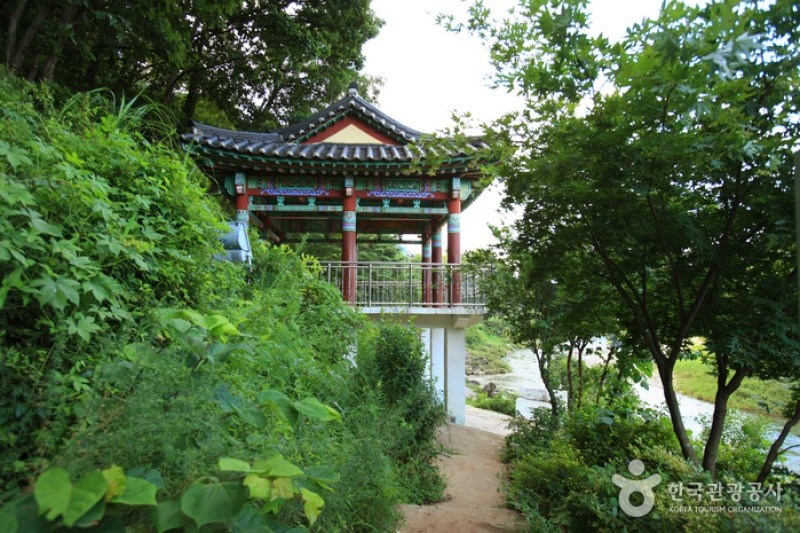 Goseokjeong National Tourist Area  (4/19)