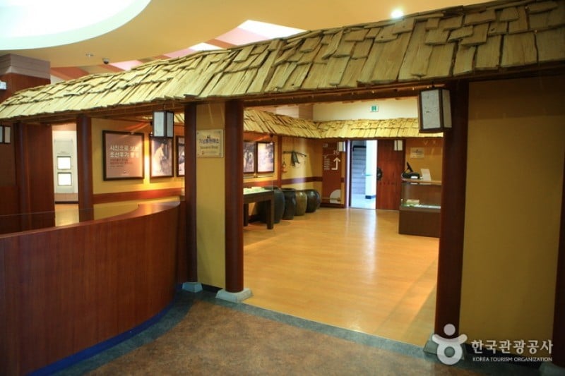 Chuncheon Makguksu Museum  (2/13)
