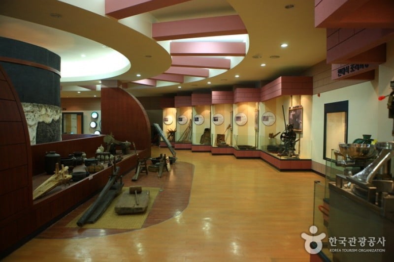 Chuncheon Makguksu Museum  (4/13)