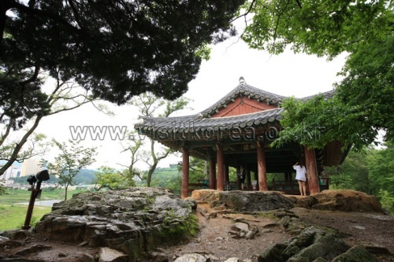 Jukseoru Pavilion  (17/20)