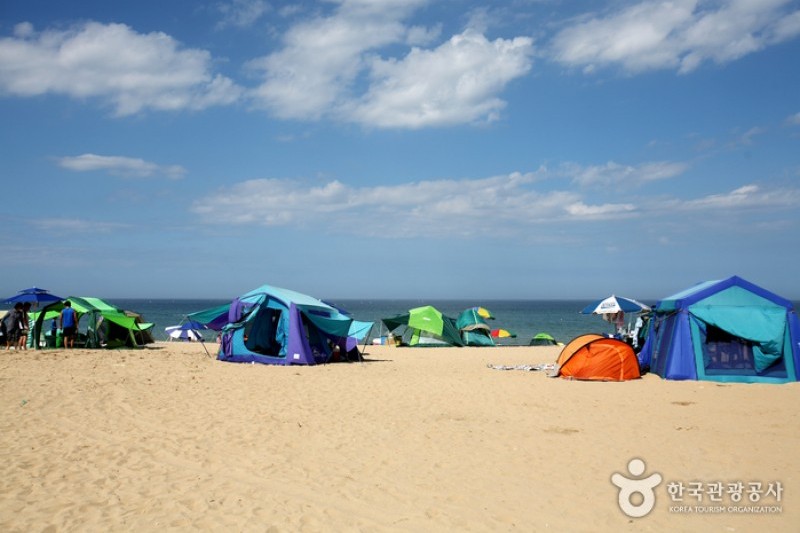 Samcheok Beach  (8/10)