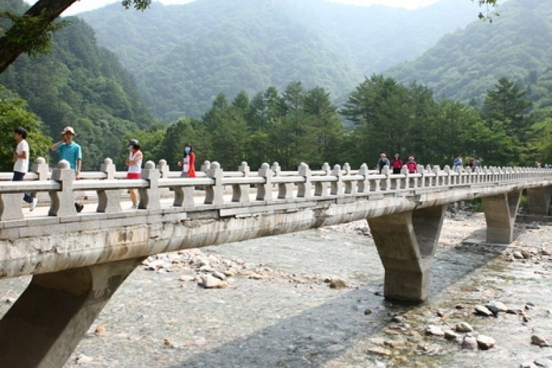 Baekdam Valley  (6/12)