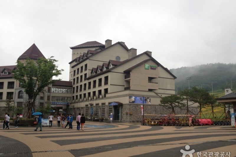 Holiday Inn and Suites, Alpensia Pyeongchang  (2/4)