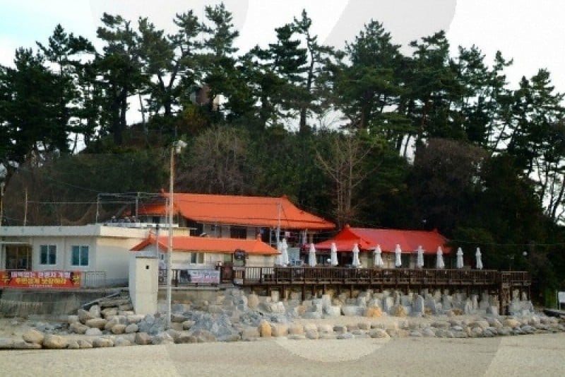 Chuam Beach  (8/19)