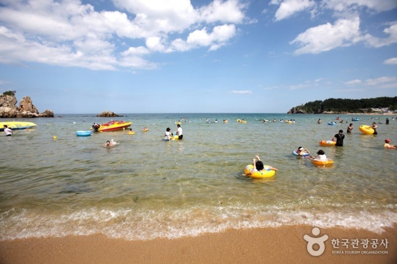 Chuam Beach  (12/19)