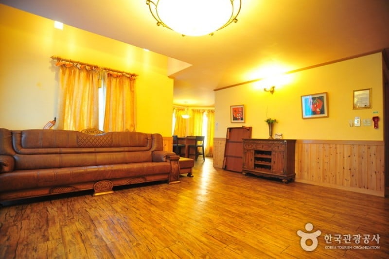 Elf Pension - Goodstay (10/29)