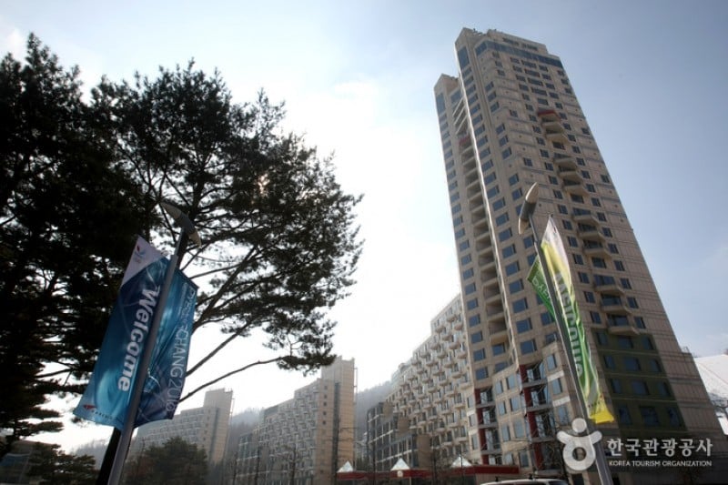 Phoenix Park Condominium  (4/22)