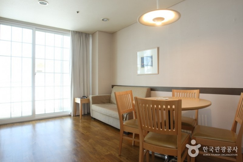 Phoenix Park Condominium  (8/22)