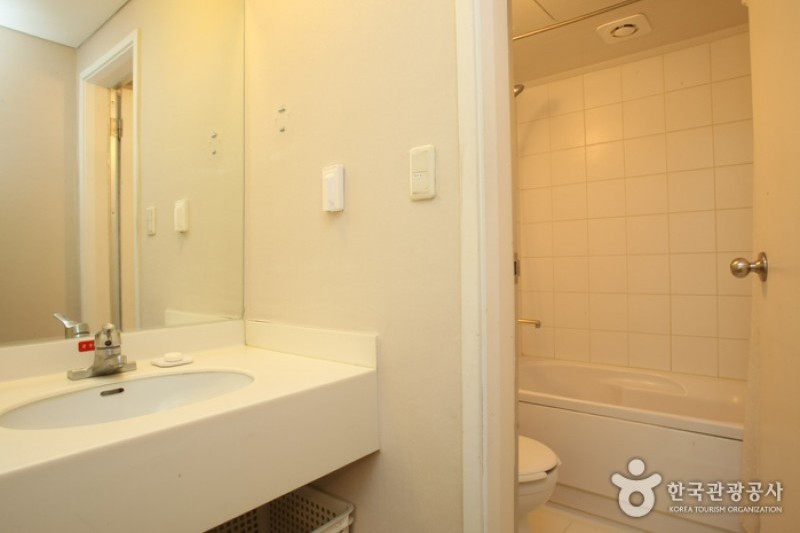 Phoenix Park Condominium  (9/22)