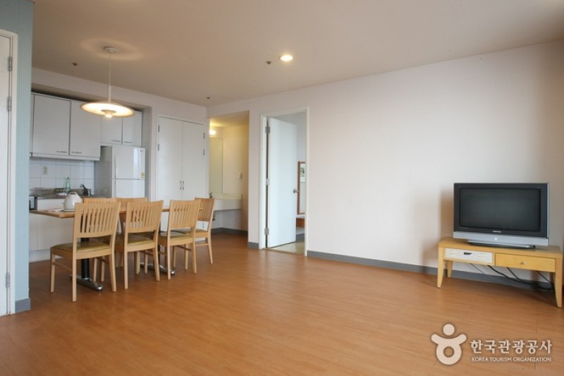 Phoenix Park Condominium  (18/22)