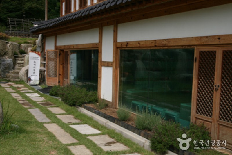 Korea Traditional Food Culture Experience Center  (4/15)