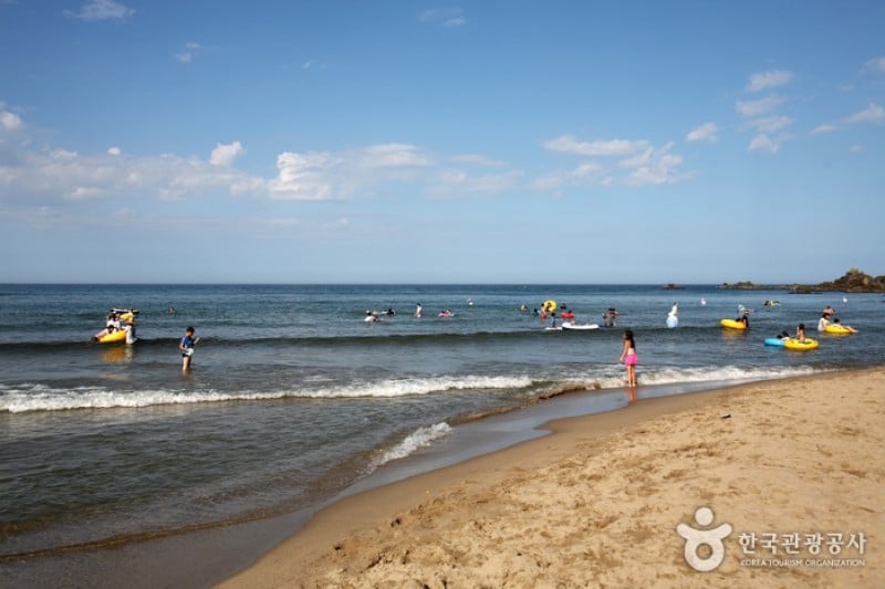 Maengbang Beach  (16/20)