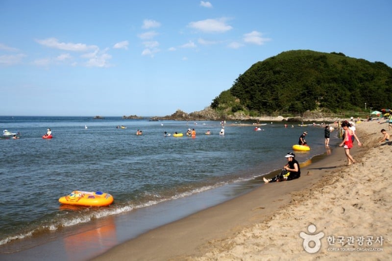 Maengbang Beach  (17/20)