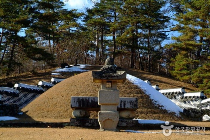 Jangneung Royal Tomb [UNESCO World Heritage]  (32/34)