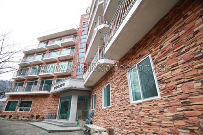 Galcheon Family Resort - Goodstay  (7/10)