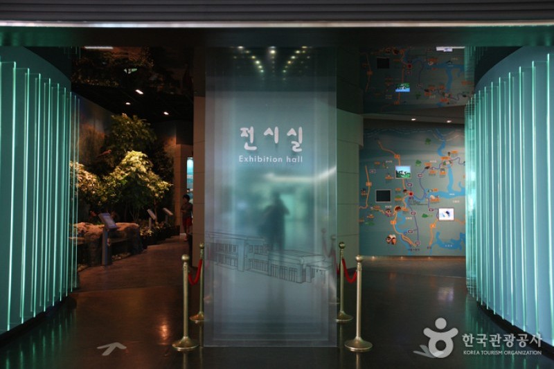 Pyeonghwa Dam Water Culture Center  (4/20)