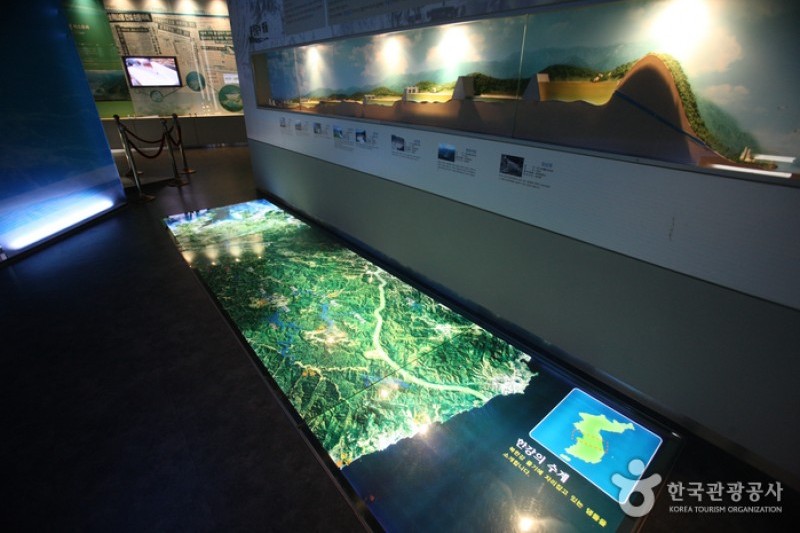 Pyeonghwa Dam Water Culture Center  (11/20)