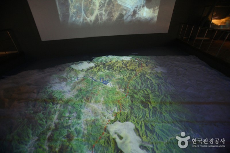 Pyeonghwa Dam Water Culture Center  (13/20)