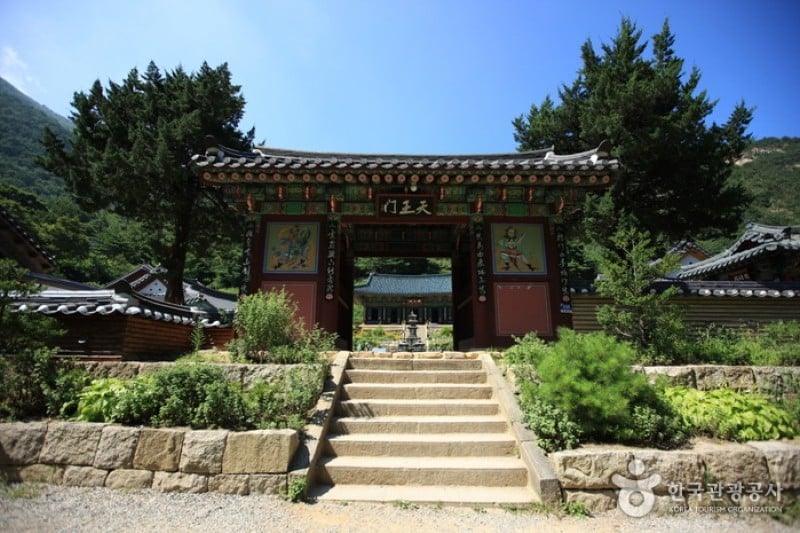 Samhwasa Temple 