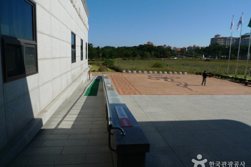 Osan-ri Prehistory Museum  (10/43)