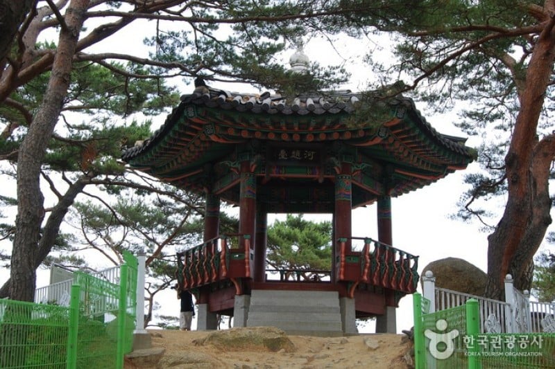 Hajodae Unmanned Light House  (4/7)