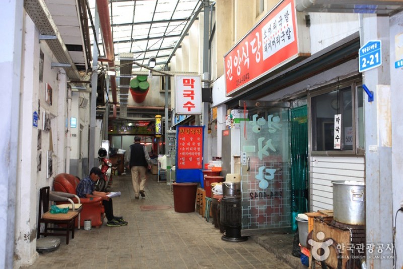 Chuncheon Romantic Market  (6/18)