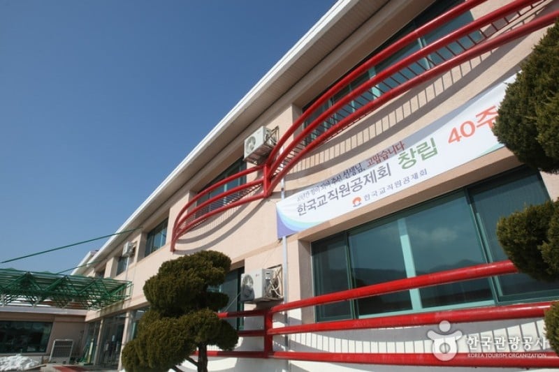 Hotel Sorak Kyoyuk Munhwa Hoekwan  (1/18)
