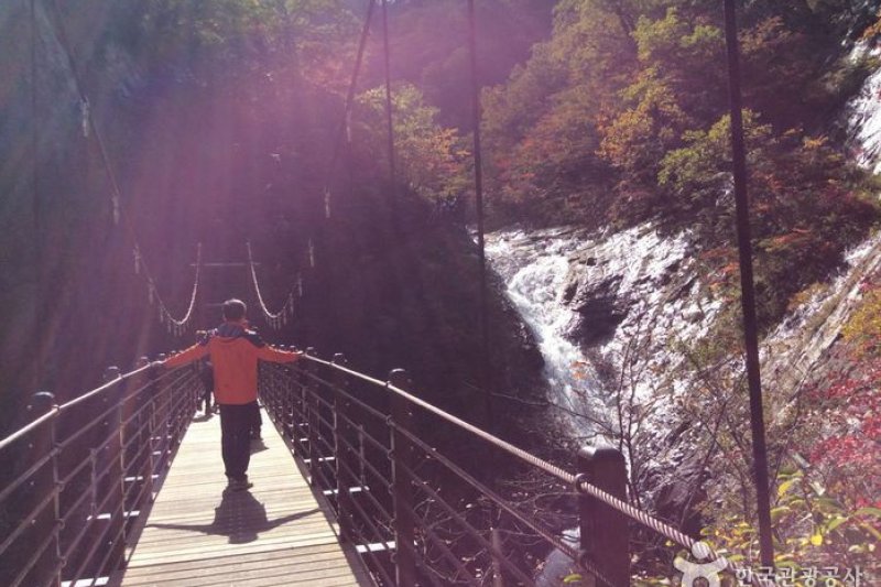 Yukdam Falls  (3/4)