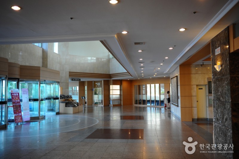 I' Park Condominium  (1/6)