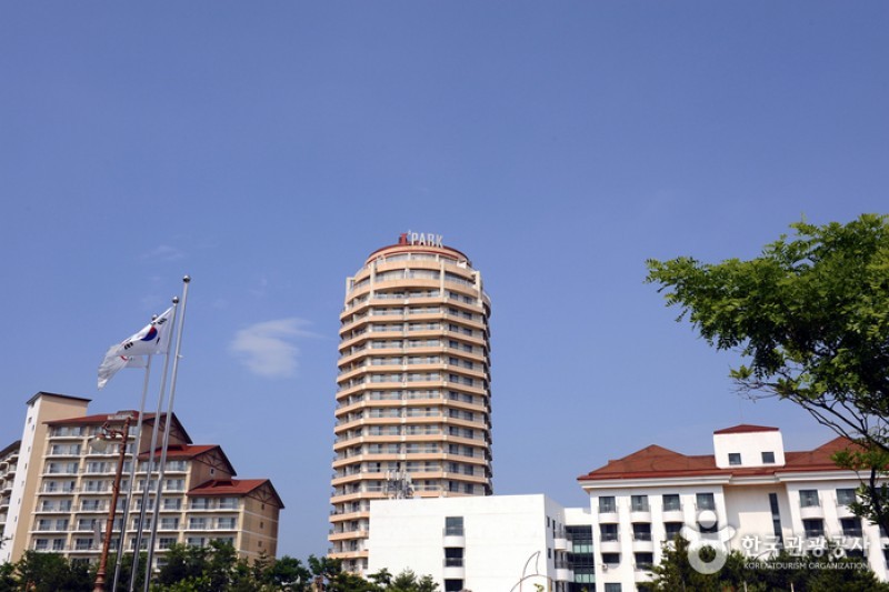 I' Park Condominium  (4/6)