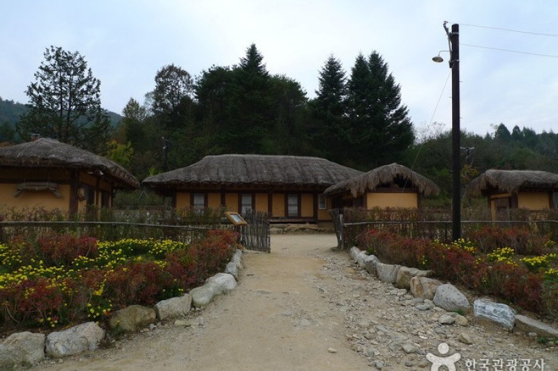 Lee Hyo-seok Culture Village  (14/21)